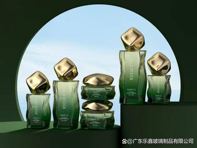 揭秘護(hù)膚品瓶廠家直銷 源頭工廠如何塑造美妝容器與護(hù)膚品組合裝